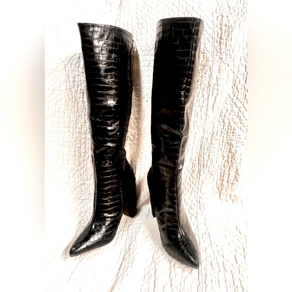 So-Me-Dilan-Blkcroc-Size 8.5 Barely Used. Excelle… - image 1